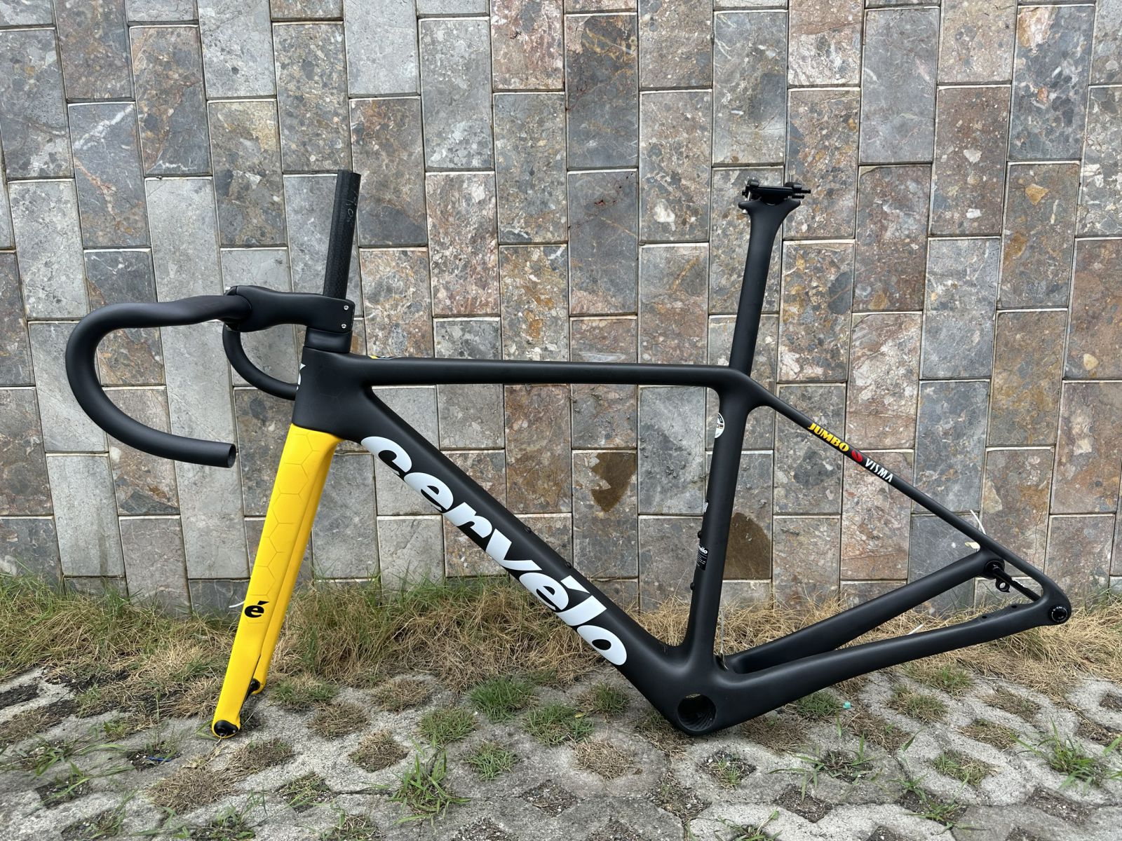 CERVELO R5 ĐEN VÀNG